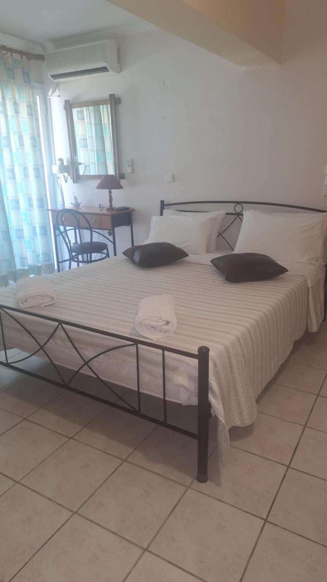 Fotini Apartments Paralia Agias Foteinis Pokoj fotografie